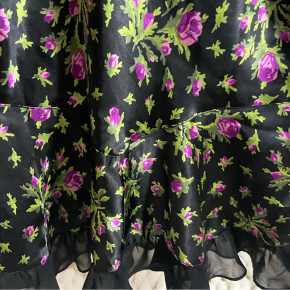 Betsey Johnson intimate size medium. Semi-sweet heart neckline. - Picture 7 of 14